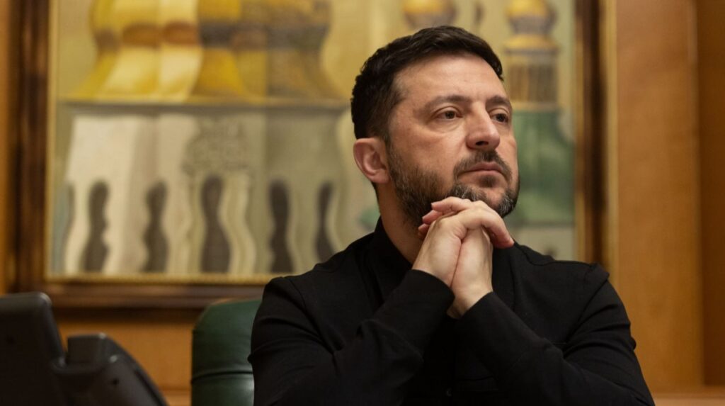 Зеленський 19 липня заслухав трьох командувачів і анонсував розмови 20 липня