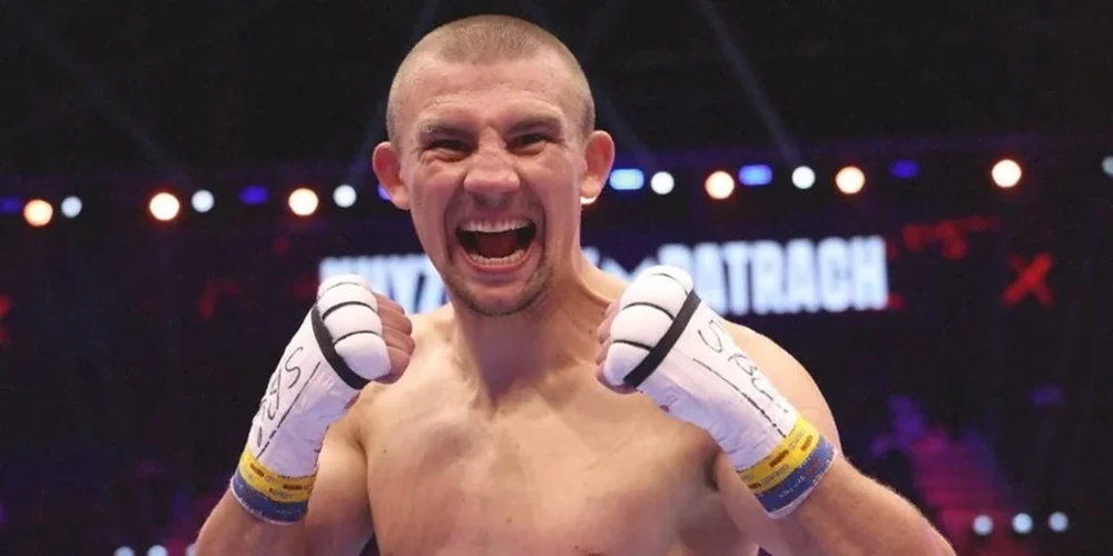 Олександр Хижняк з поясом WBA Gold International у напівважкій вазі після перемоги у Львові 22 серпня 2026 року