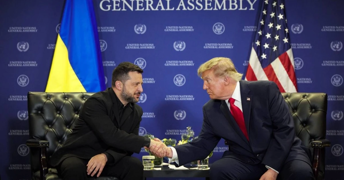 Президент України Володимир Зеленський та президент США Дональд Трамп під час зустрічі на полях Генеральної Асамблеї ООН у