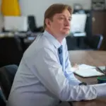 У Дніпрі безпілотник уразив гуртожиток профтехучилища: двоє дівчат постраждали