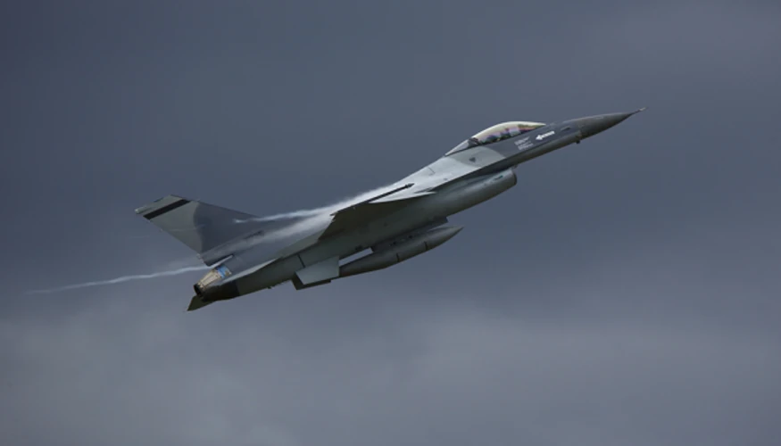 Винищувач F-16 Повітряних сил Румунії